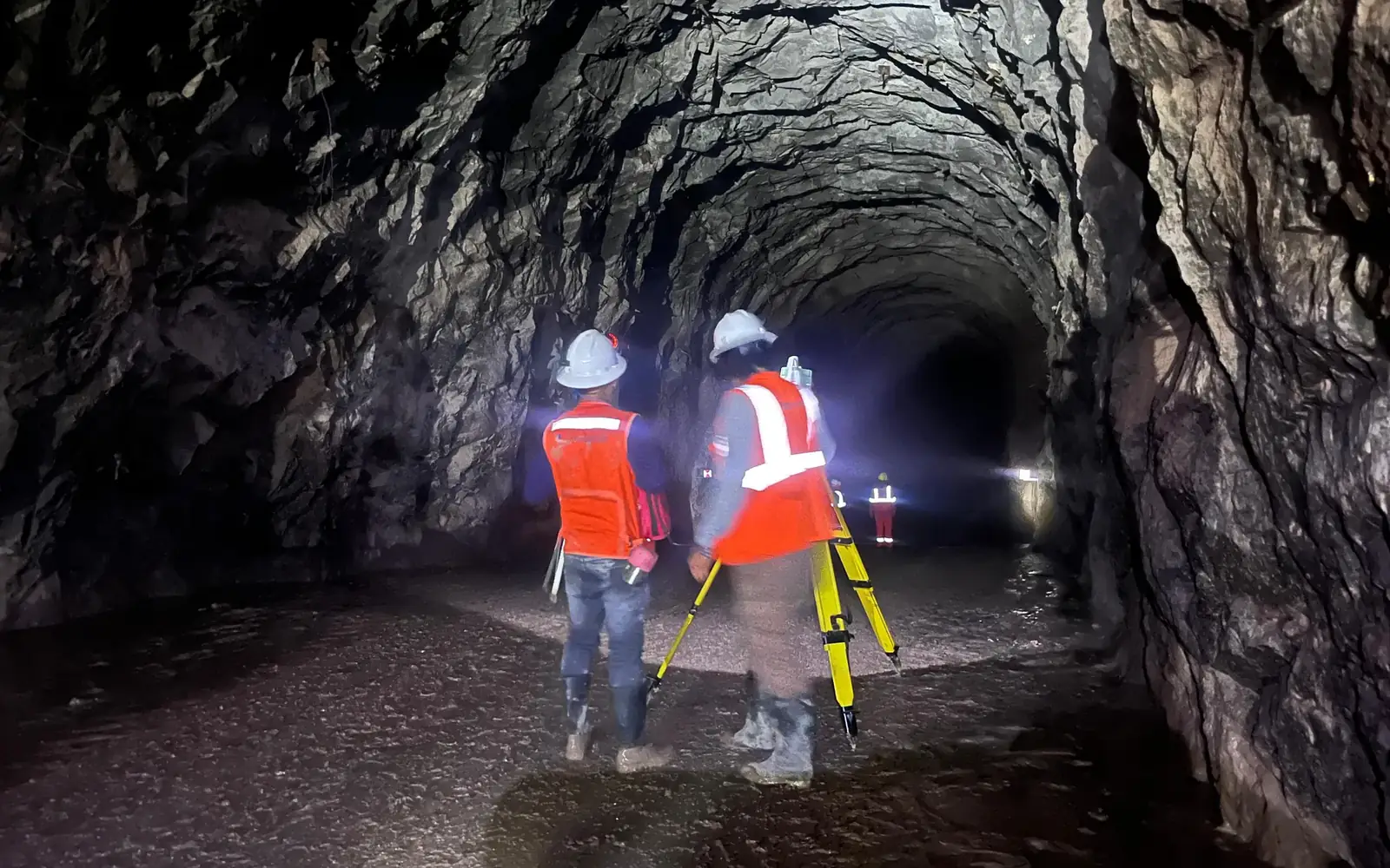 Servicios de topografía en el Perú