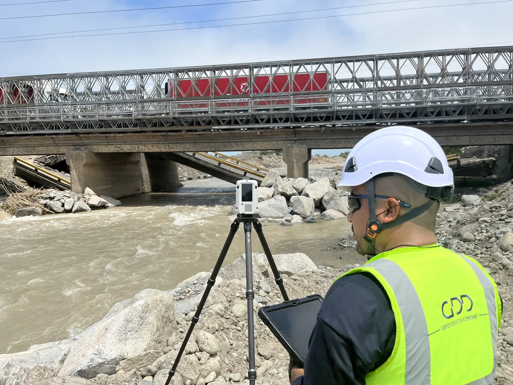 Consultores en topografía y geomática en el Perú